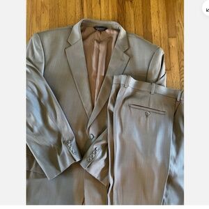 Natazzi - Made in Italy - 46R Beige Stripe 3 Button Suit RN 4772347